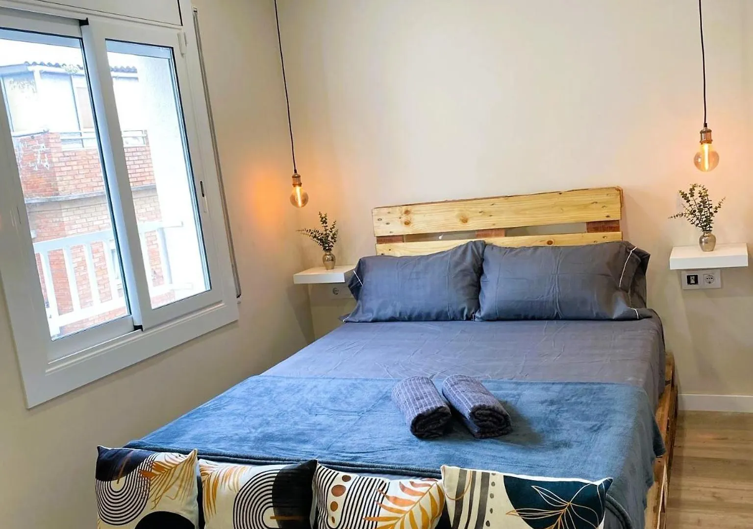 Brand New Apartment In Bcn With Cabin For Photos Santa Coloma de Gramanet Espagne